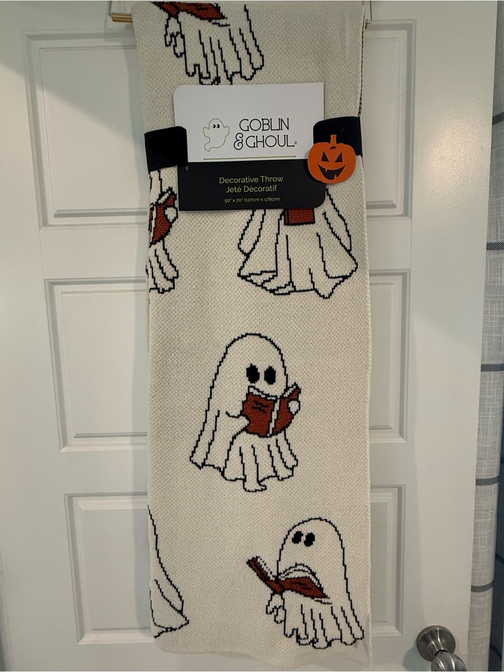 Ghost reading blanket